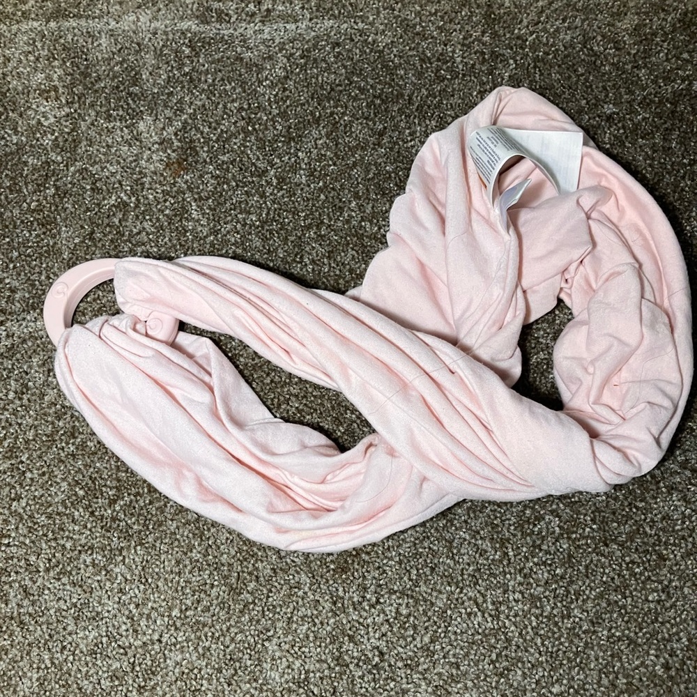 Baby teething neck scarf